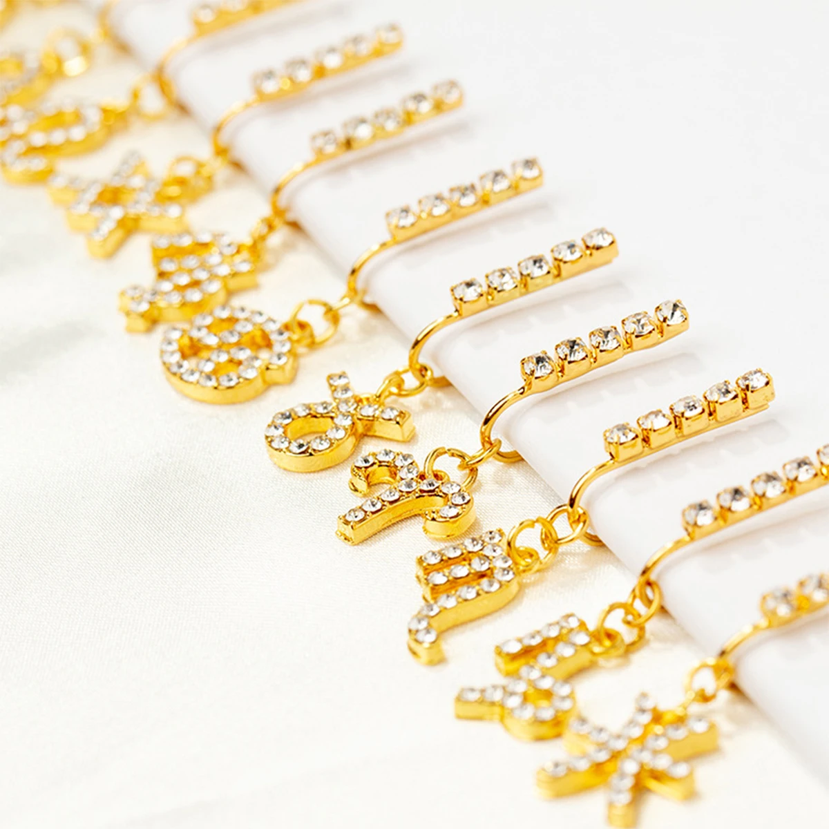 2 Pak Oorklemmen Metalen Zirko - Body Jewelry And Earrings recensie en prijs