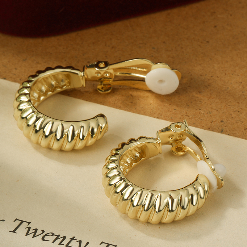 Roestvrijstalen Croissant Chun - Body Jewelry Hypoallergenic recensie en prijs