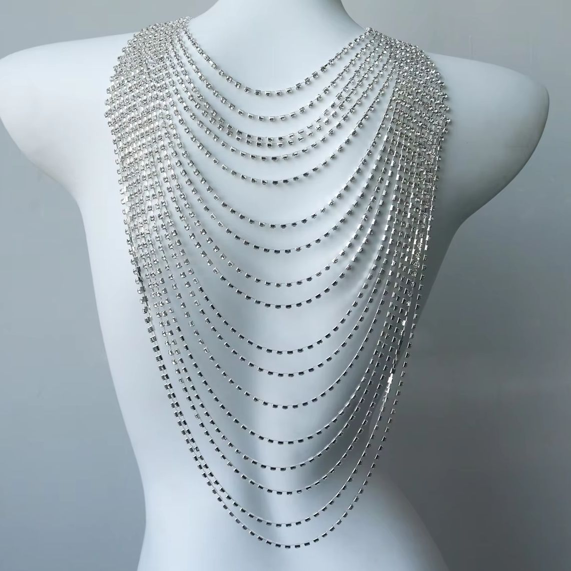 Stijlvolle meerlaagse bodychai - Body Jewelry Rhinestone recensie en prijs